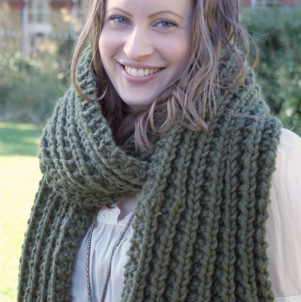 PDF knitting pattern - chunky knitted scarf