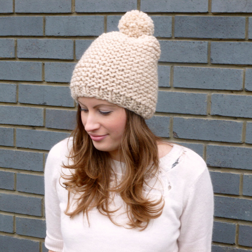 PDF knitting pattern - pom pom hat